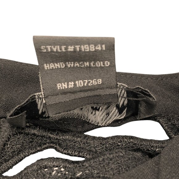 Gracia Black Lace Floral Cutout 3/4 Sleeve‎ Zip Crop Top - Picture 6 of 9